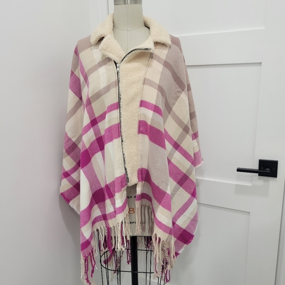BCBGeneration Women's Faux Shearling Collar Plaid Shawl Top Size OS